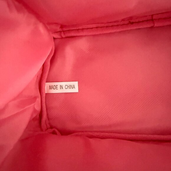 Take a Bow Red Bow Cosmetic Travel Bag Inner Pocket Ipsy Makeup 8.5inx5inx4.5in - Picture 9 of 11